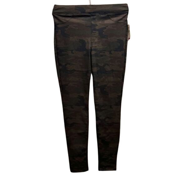 Sanctuary & Runway Ponte Leggings with Functional Pockets in Forest Camp XS - Picture 9 of 13